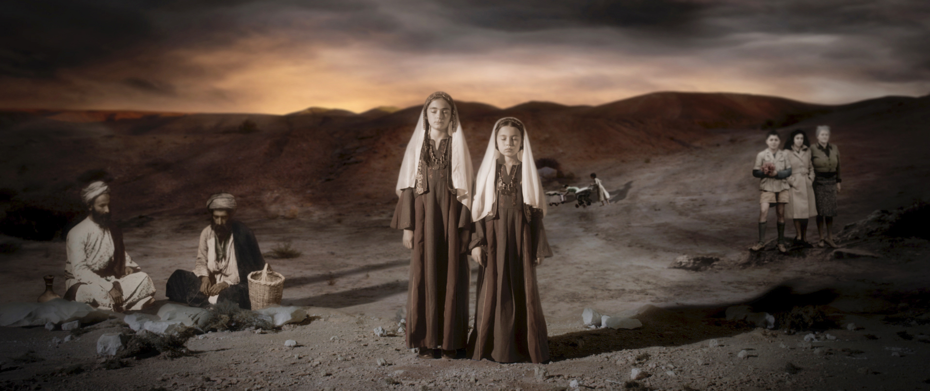 "In the Future they ate from the finest Porceilain" von Larissa Sansour & Søren Lind, DK/QatarUK 2015