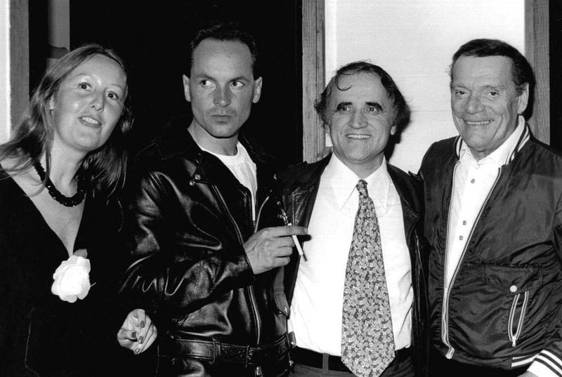 Festivalgäste 1977: Francine Brücher, Swiss Films; Ulli Lommel; Serge Losique, président du FFM; Eddie Constantine ©Festival des films du monde